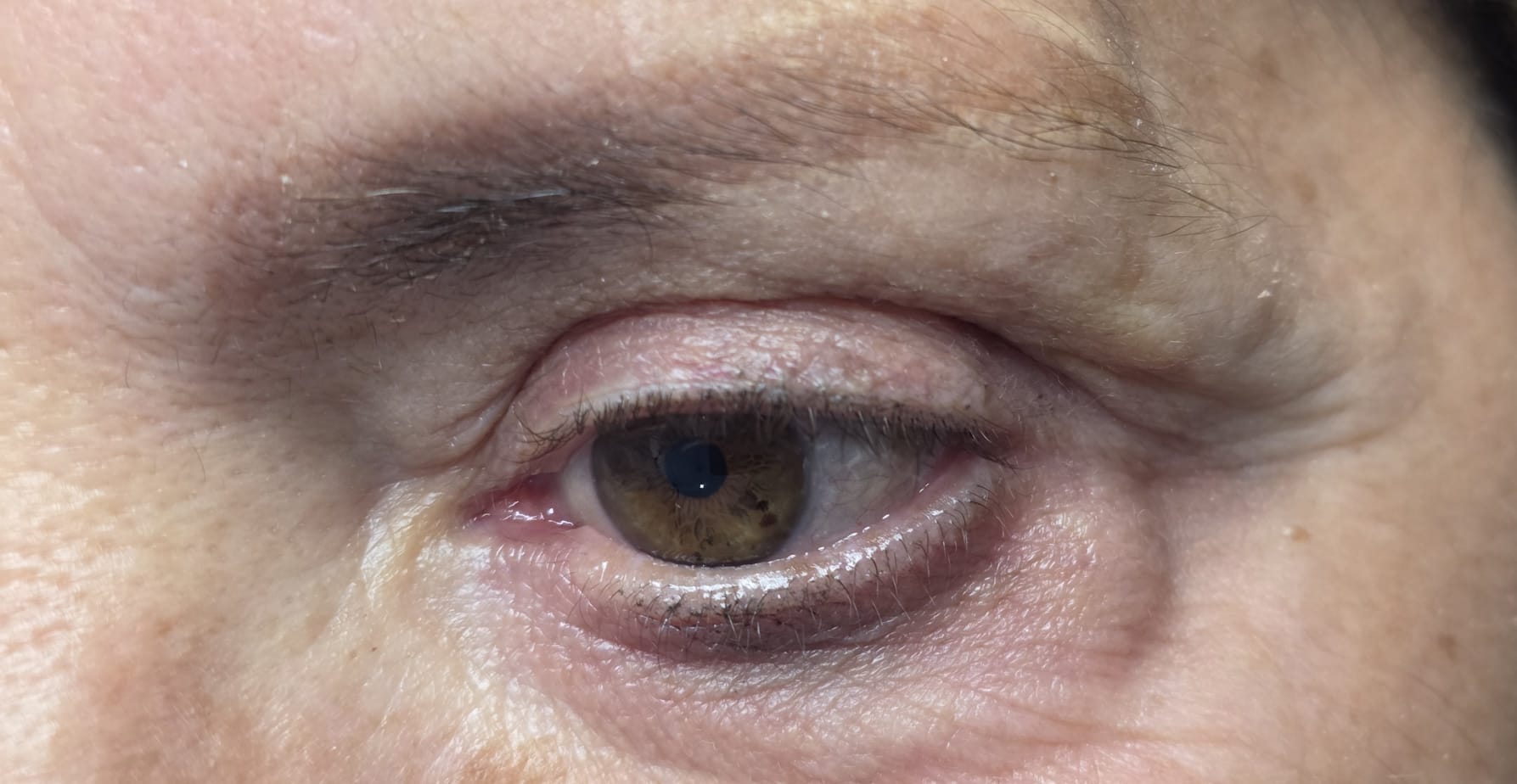 הדבקת ריסים 3